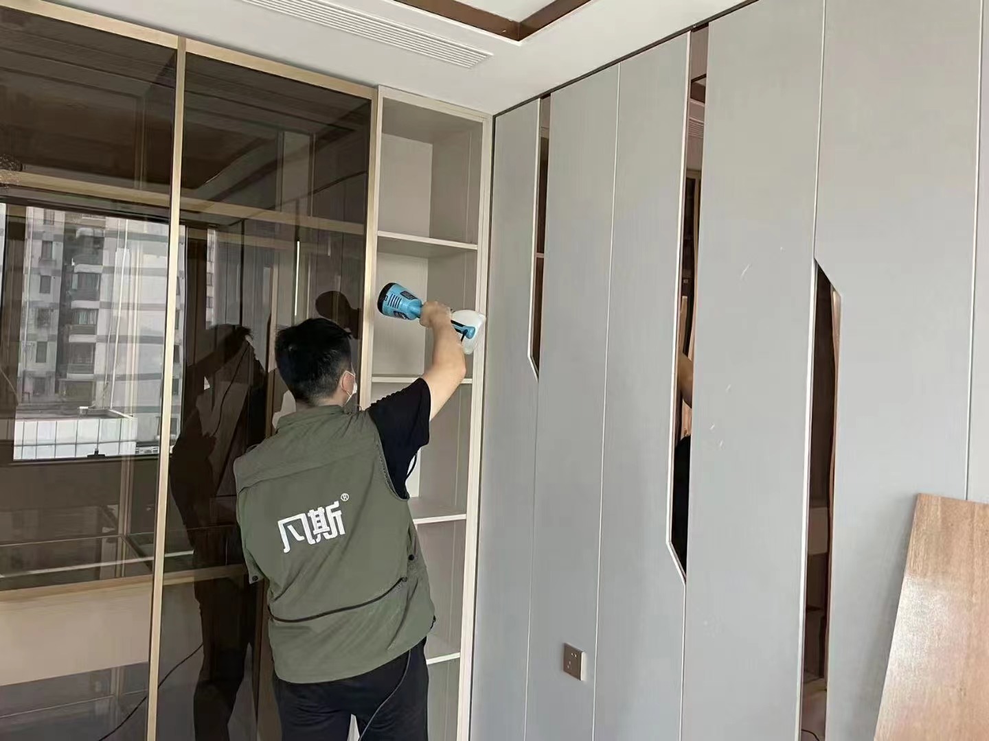 實木復合地板有甲醛嘛？值不值得購買