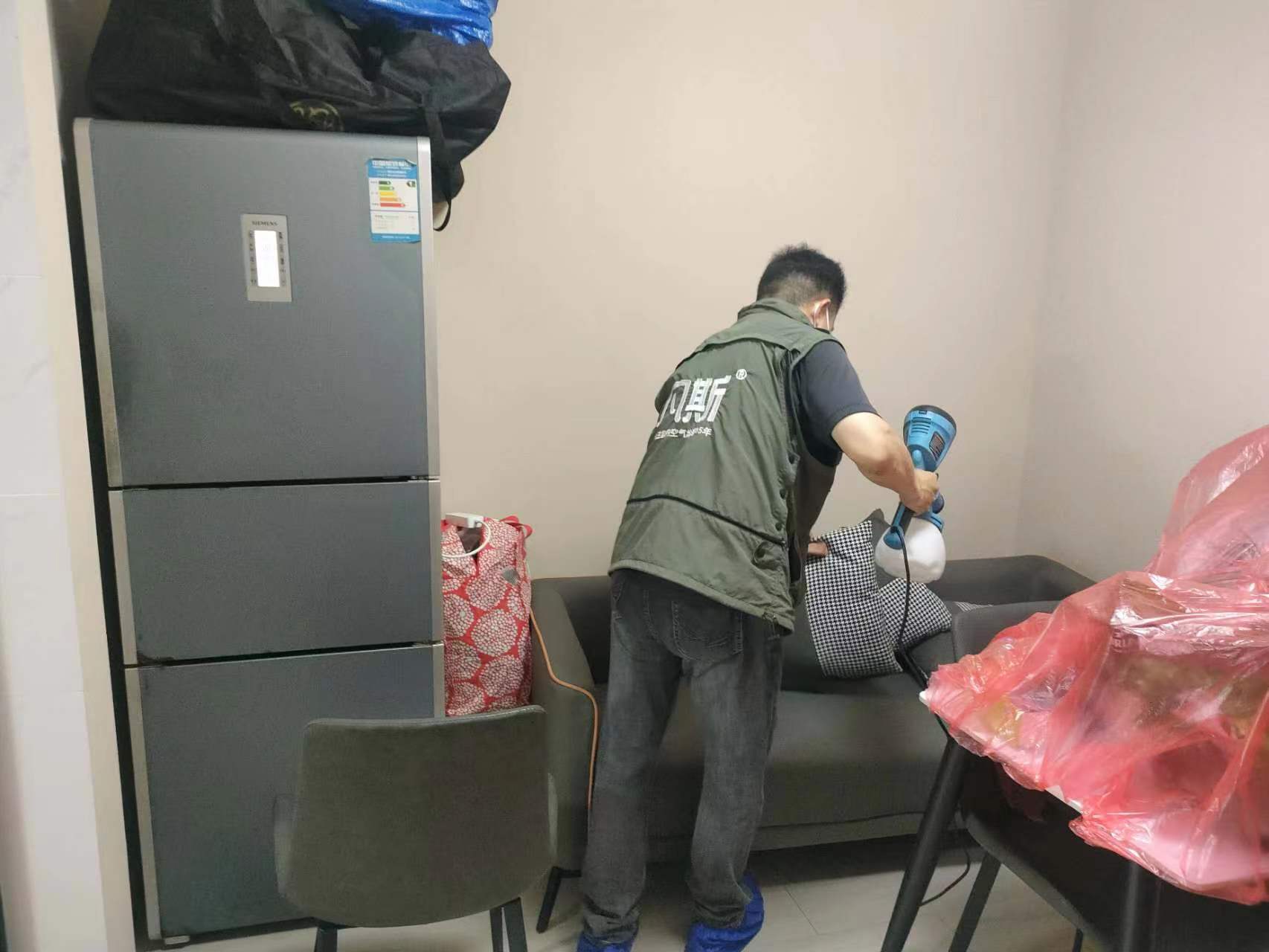 寵物狗身上異味很重，有沒(méi)有好的方法解決